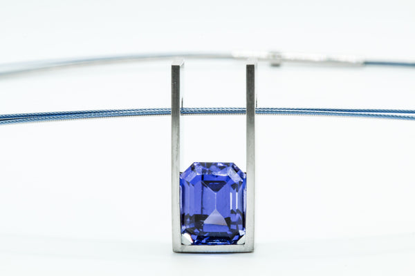 Anhänger aus 950 Platin mit einem Tansanit 5,5 carat