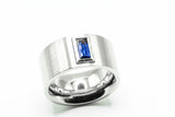 Ring aus 950 Platin mit einem Saphir Baguette